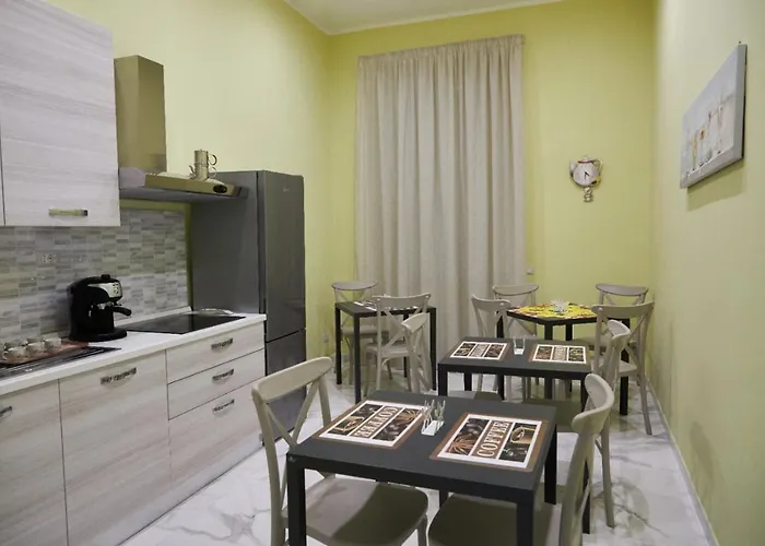 Bed & Breakfast Dint 'o Core E Napule 4*